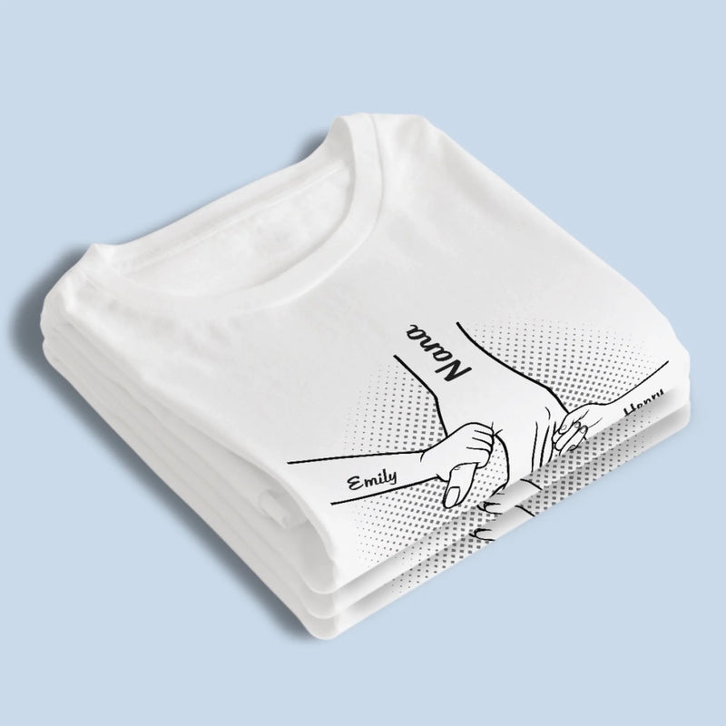 Personalised Unisex T-Shirt – Mother’s Day Gift for Mum or Grandma – Grandma Love Lives Forever