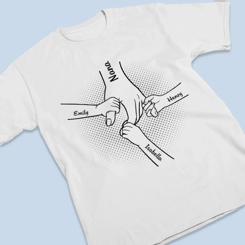 Personalised Unisex T-Shirt – Mother’s Day Gift for Mum or Grandma – Grandma Love Lives Forever