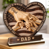 Personalized 2-Layered Wooden Plaque – Gifts For Dad, Grandpa – Dad’s Love Builds Strong Families