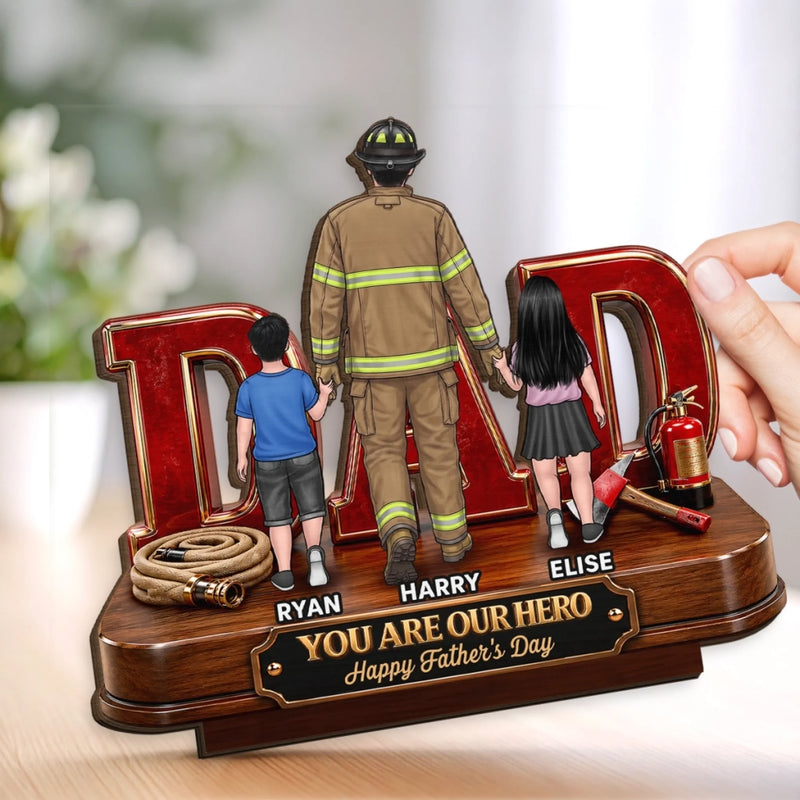 Personalized 2-Layered Wooden Plaque – Gifts For Dad, Grandpa – Courage Runs In The Family