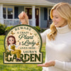 Personalized Wood Sign – Gifts For Gardeners – A Crazy Plant Lady Lives Here