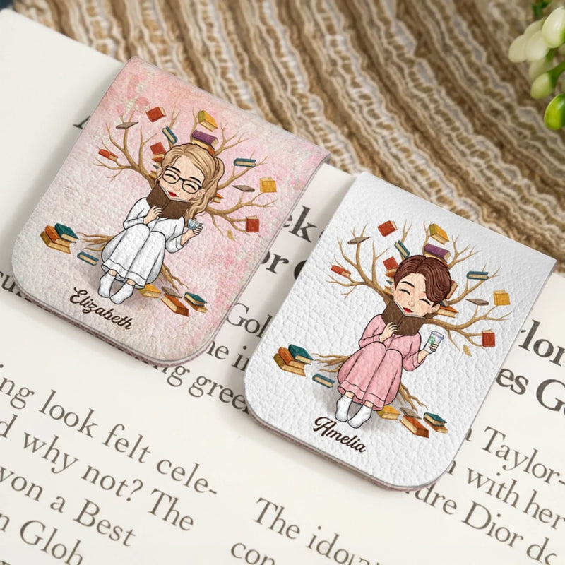 Personalized Leather Magnetic Bookmark - Gift For Book Lovers - Chapters And Dreams Await